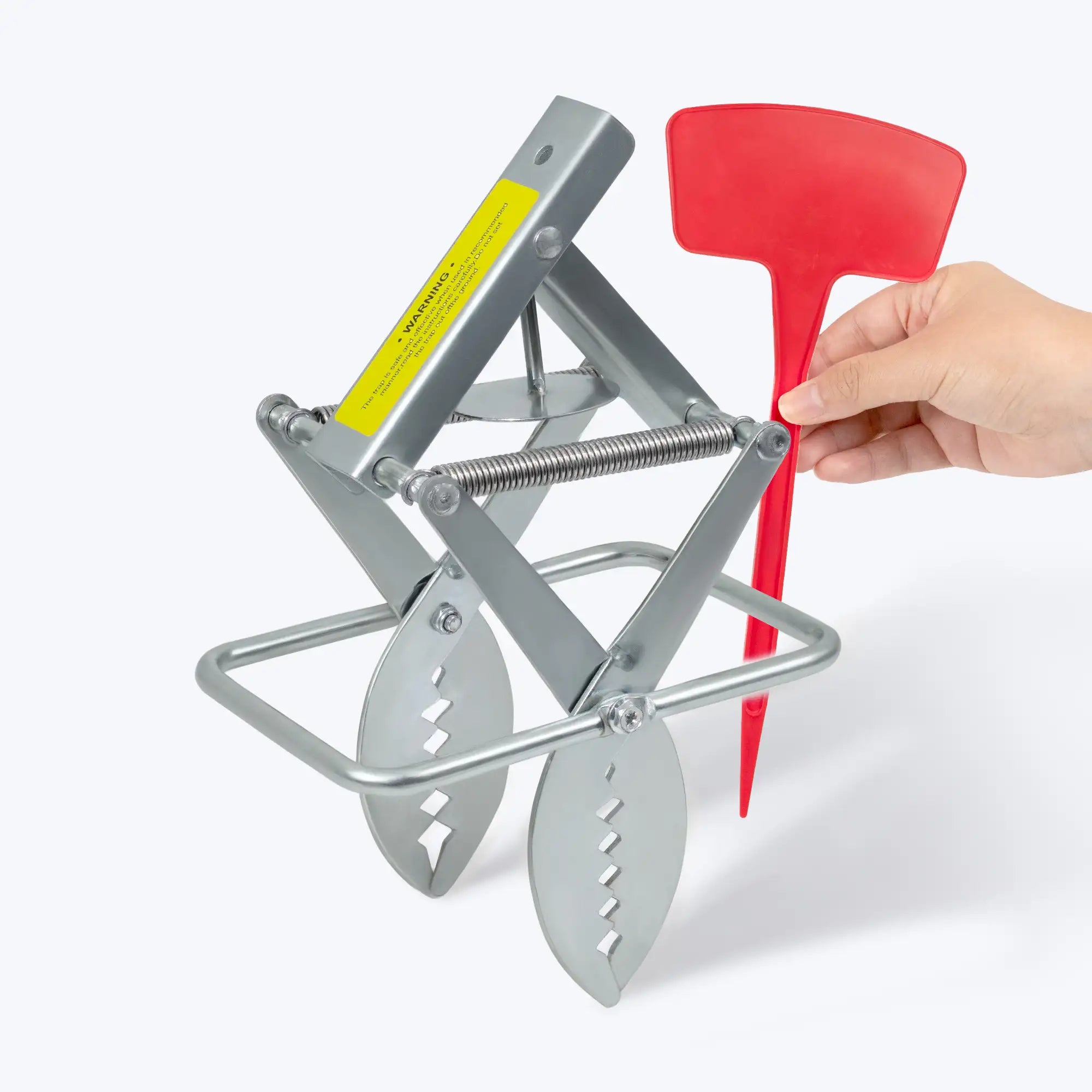 The mole trap jagged and a flag
